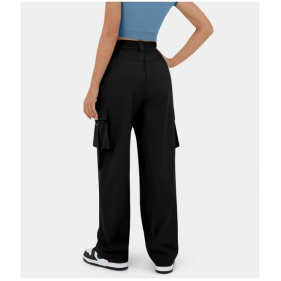 Halara High Waisted Button Zipper Multi Pockets Straight Leg Cargo Pants M NWT - Picture 2 of 12